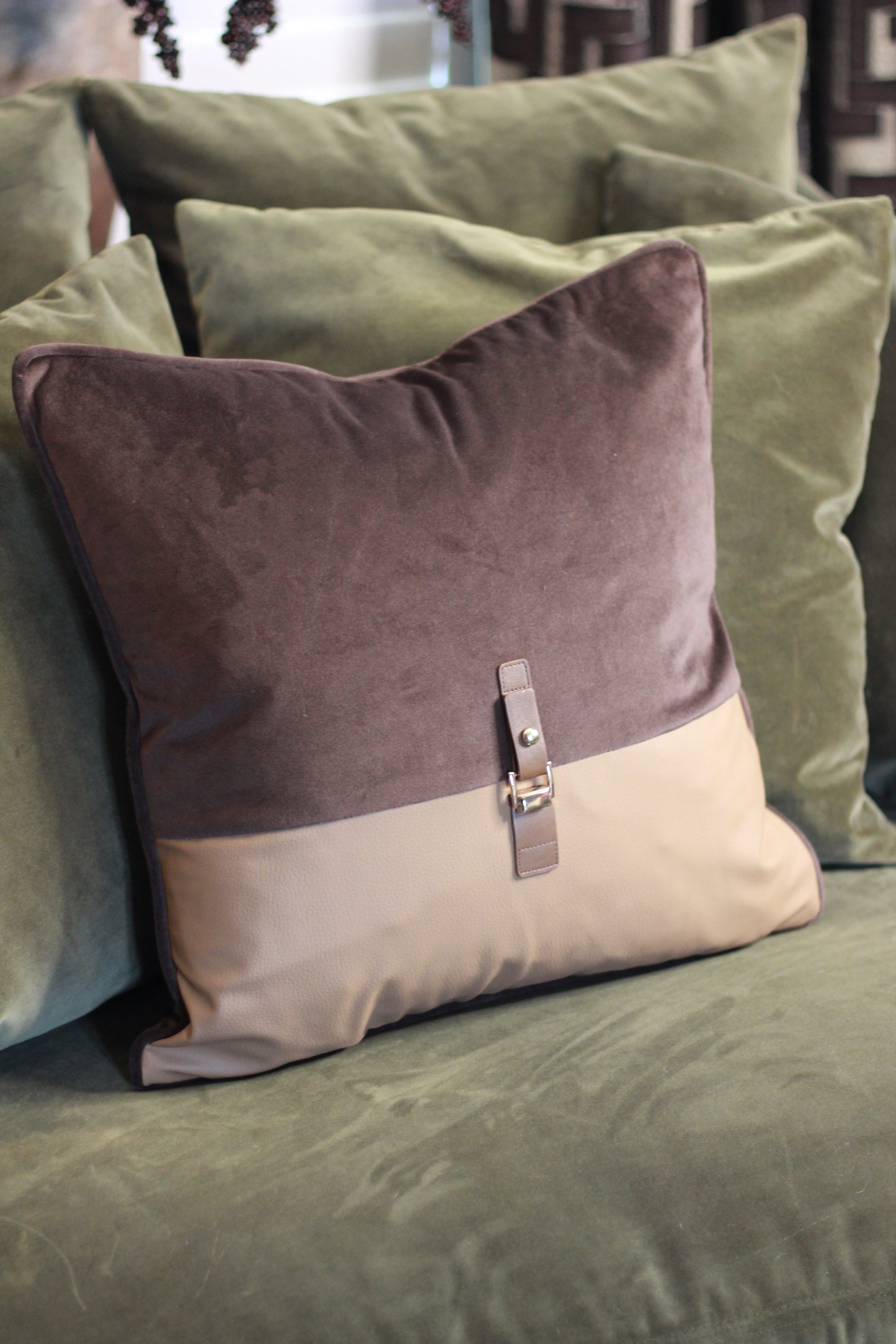 Buckle Cushion – Chocolate