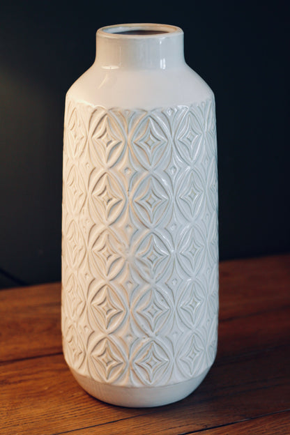 White Carved Ceramic Vase | Small & Large styled view – Leya Buster Interiors