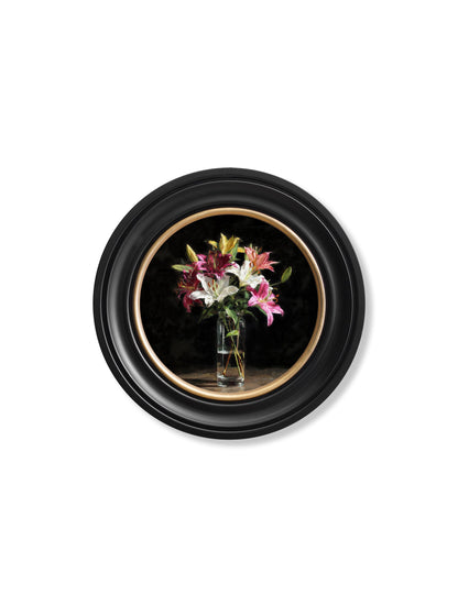 Lilies After Dark – Oxford Round Frame styled view – Leya Buster Interiors